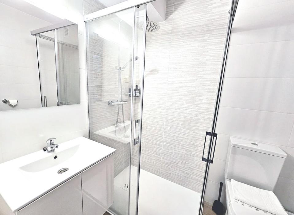 סנטיאגו דה קומפוסטלה Entire Apartament 1 Minute From The Historical Center מראה חיצוני תמונה